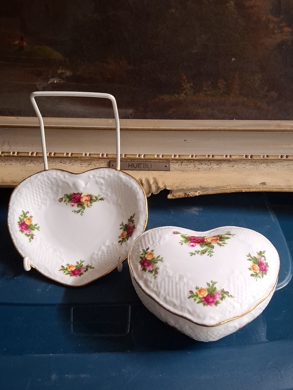 1962 Royal Albert Old Country Roses Open And Closed Candy Dish.